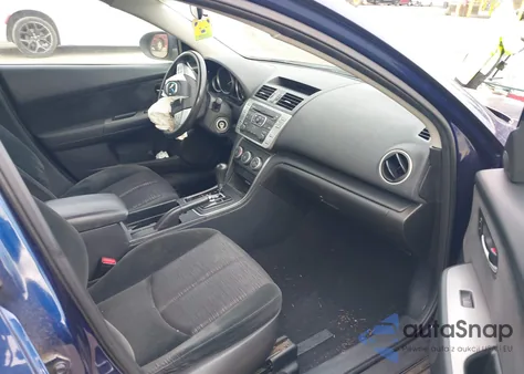 2010 Mazda Mazda6 I Sport z USA, uszkodzony, nr VIN 1YVHZ8BH1A5M15899